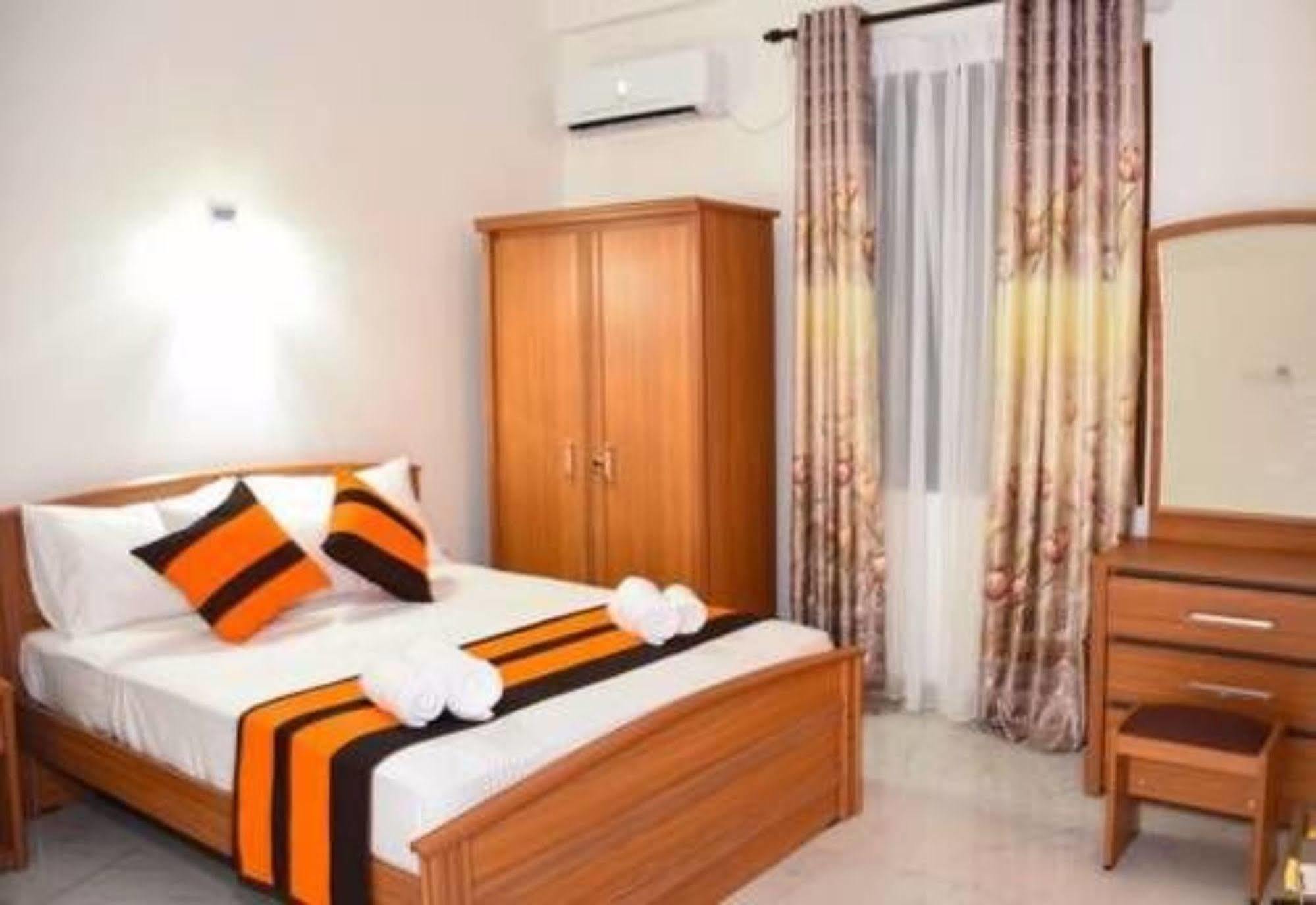 Ocean Glory Hotel Ettukala Экстерьер фото